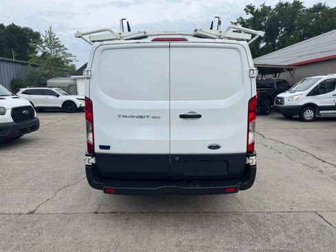 Used 2017 Ford Transit 350 130 Low Roof RWD image 10