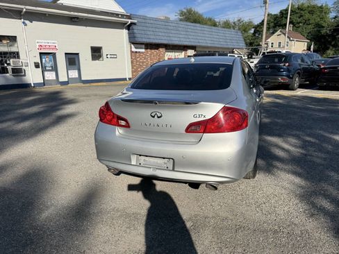Used 2013 INFINITI G37 x Sedan w/ Premium Pkg image 16