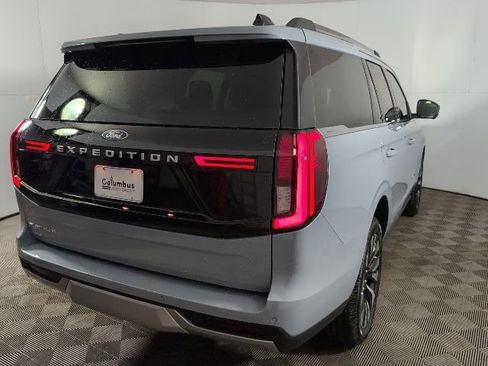 New 2026 Ford Expedition Platinum image 7