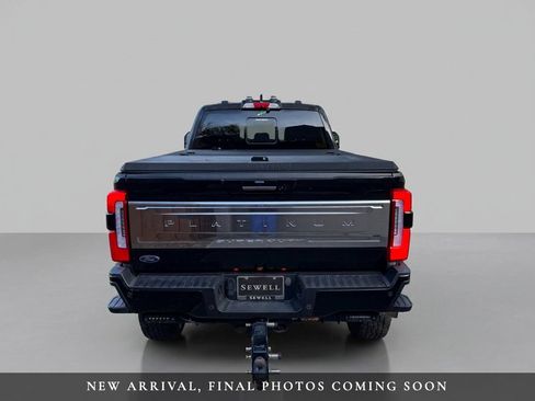 Used 2023 Ford F250 Platinum w/ Tremor Off-Road Package AWD/4WD image 3
