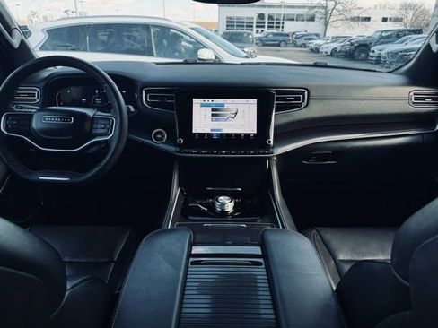 Used 2022 Jeep Wagoneer Series I image 28