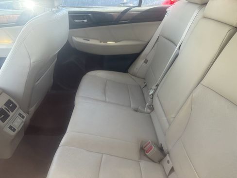 Used 2019 Subaru Outback 3.6R Limited image 8