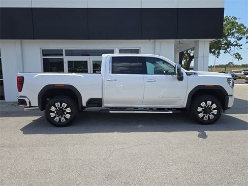 New 2025 GMC Sierra 2500 Denali image 7