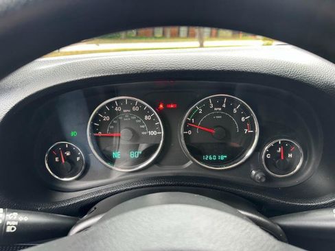 Used 2014 Jeep Wrangler Unlimited Sport AWD/4WD image 24