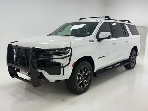Used 2023 Chevrolet Suburban Z71 w/ Luxury Package AWD/4WD image 5