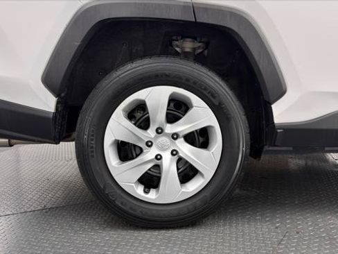 Used 2025 Toyota RAV4 LE FWD image 36