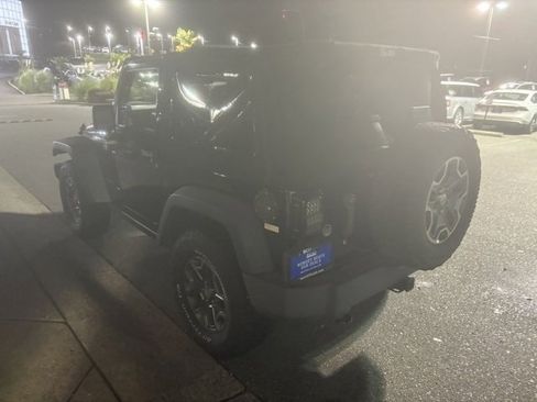 Used 2013 Jeep Wrangler Rubicon w/ PWR Convenience Group image 8