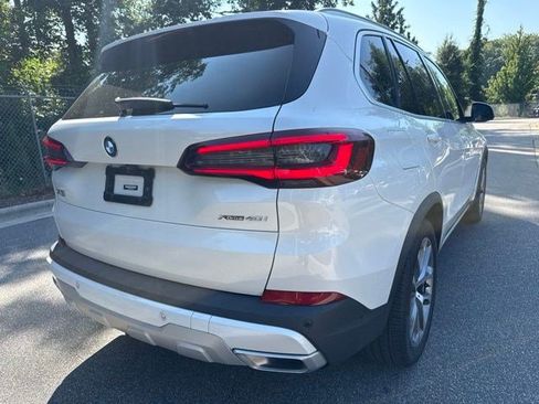 Used 2023 BMW X5 xDrive40i w/ Premium Package AWD/4WD image 5