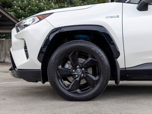 Used 2019 Toyota RAV4 XSE AWD/4WD image 13