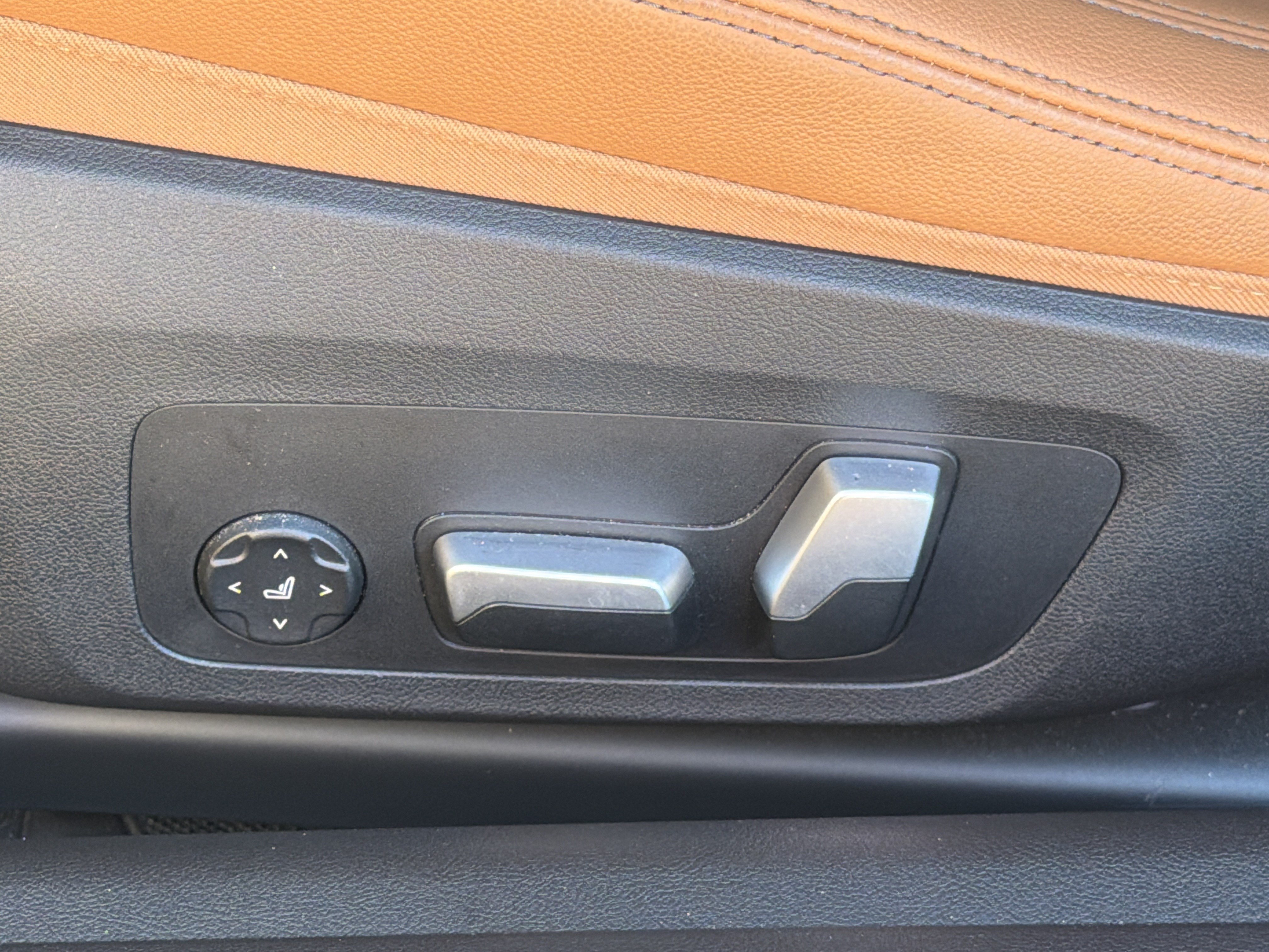 Certified 2024 BMW 430i Coupe w/ M Sport Package RWD image 19