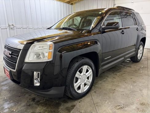 Used 2015 GMC Terrain SLE w/ Convenience Package image 3