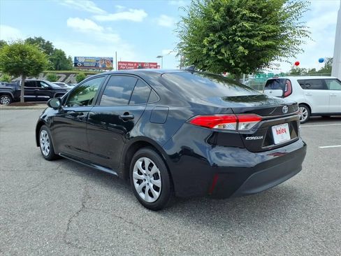 Used 2024 Toyota Corolla LE FWD image 7