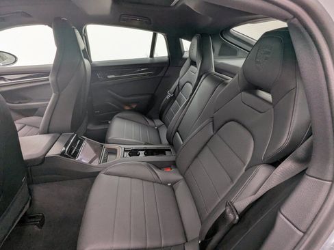 Certified 2025 Porsche Panamera image 21