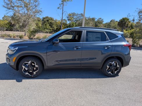 New 2026 Kia Seltos EX image 8
