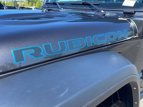Used 2024 Jeep Wrangler Unlimited Rubicon 4xe AWD/4WD image 14