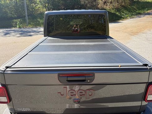 Used 2021 Jeep Gladiator Mojave image 8