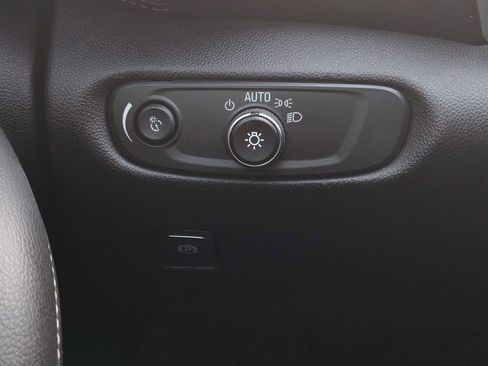 Used 2023 Chevrolet Blazer LT w/ Convenience Package image 11