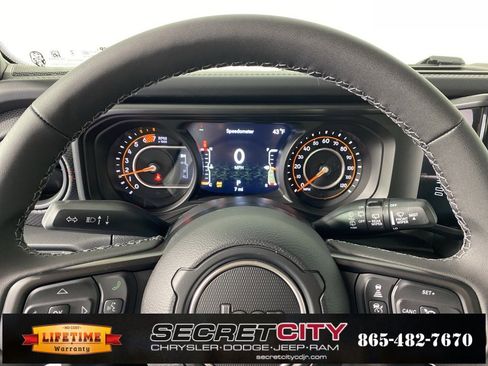 New 2026 Jeep Wrangler Unlimited Rubicon image 18