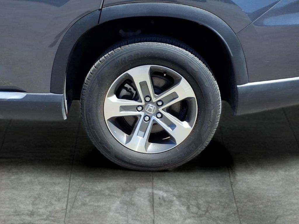 Used 2025 Honda Pilot EX-L image 22