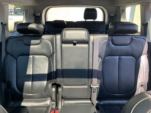 Used 2022 Jeep Grand Cherokee L Limited image 40