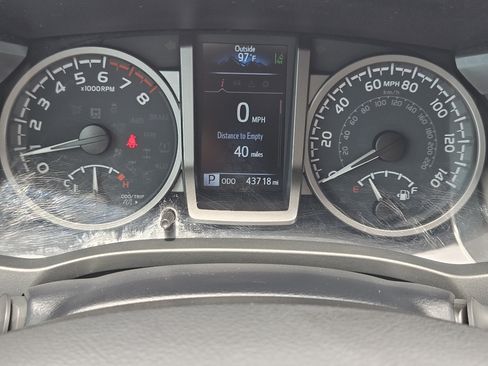 Used 2023 Toyota Tacoma SR5 w/ Technology Package AWD/4WD image 17