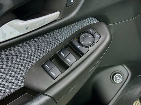 New 2026 Chevrolet TrailBlazer LT w/ Convenience Package AWD/4WD image 19