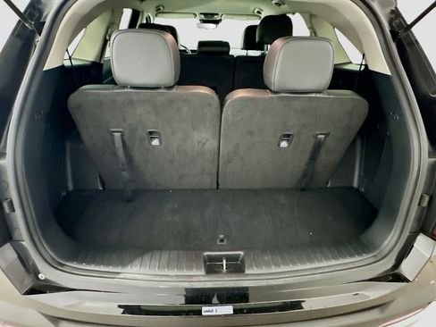 Used 2024 Kia Sorento S image 29