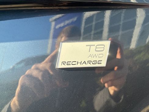 Certified 2022 Volvo XC90 T8 Inscription Expression w/ Climate Package image 33