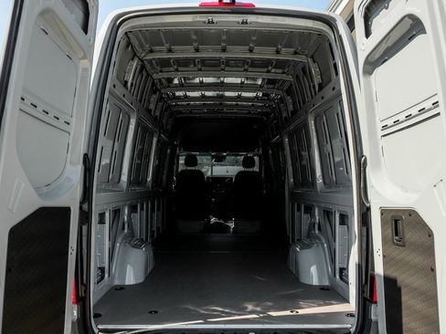New 2025 Mercedes-Benz Sprinter 2500 image 11