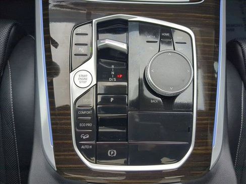 Used 2024 BMW X5 xDrive40i w/ Premium Package image 17