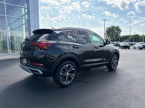 Used 2023 Buick Encore GX Select w/ Safety Package II AWD/4WD image 8