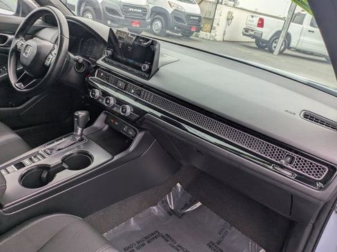 Used 2024 Honda Civic Sport image 6