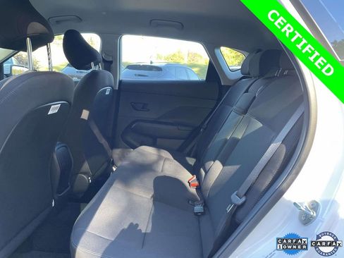 Used 2025 Hyundai Kona SE image 10