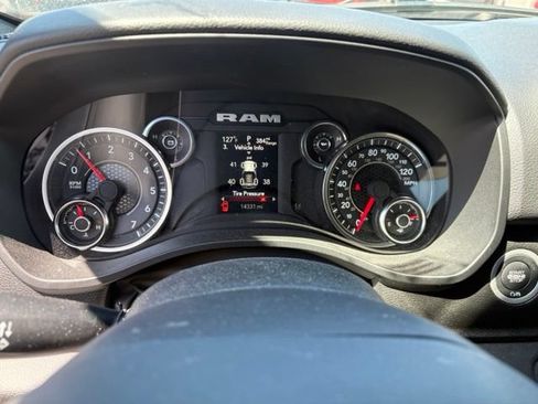 Used 2025 RAM 1500 Big Horn AWD/4WD image 15
