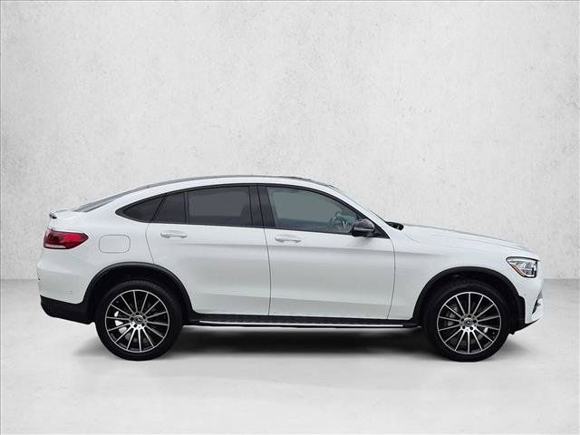 Used 2022 Mercedes-Benz GLC 300 4MATIC Coupe image 4