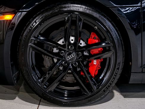 Used 2014 Audi R8 V8 w/ Full Leather Package image 49