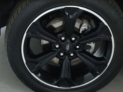 Used 2022 Ford Expedition Limited image 38