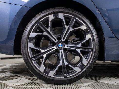 Used 2025 BMW 330i Sedan w/ Premium Package RWD image 40