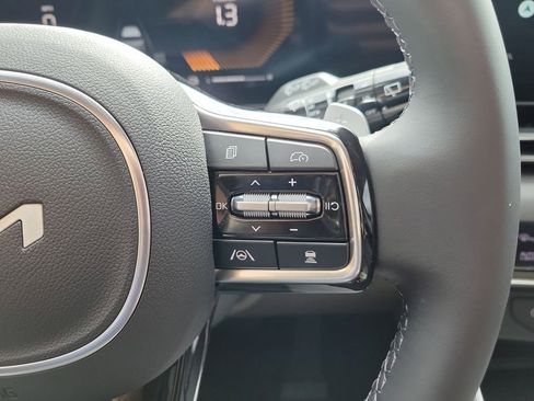 New 2026 Kia Carnival EX FWD image 28