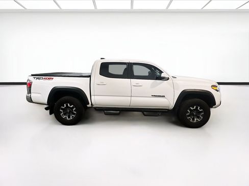 Used 2023 Toyota Tacoma TRD Off-Road w/ Black Out Package (TMS) AWD/4WD image 21