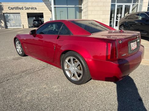Used 2004 Cadillac XLR RWD image 5