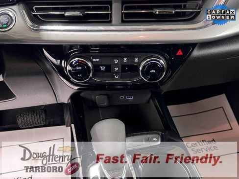Used 2025 Chevrolet Trax LT image 45