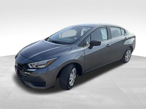 Certified 2025 Nissan Versa S w/ Trunk Package FWD image 4