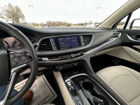 Used 2024 Buick Enclave Premium w/ Experience Buick Package image 19