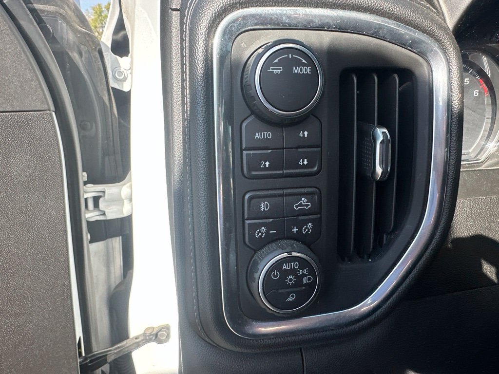 Used 2021 Chevrolet Silverado 1500 LT Trail Boss w/ Convenience Package II AWD/4WD image 37