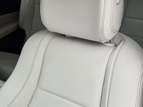 Certified 2020 Mercedes-Benz GLS 450 4MATIC image 15