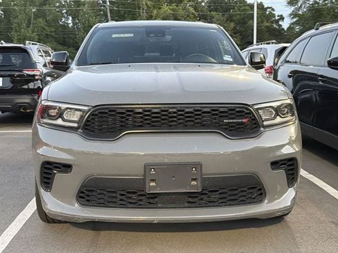 Used 2024 Dodge Durango GT RWD image 2