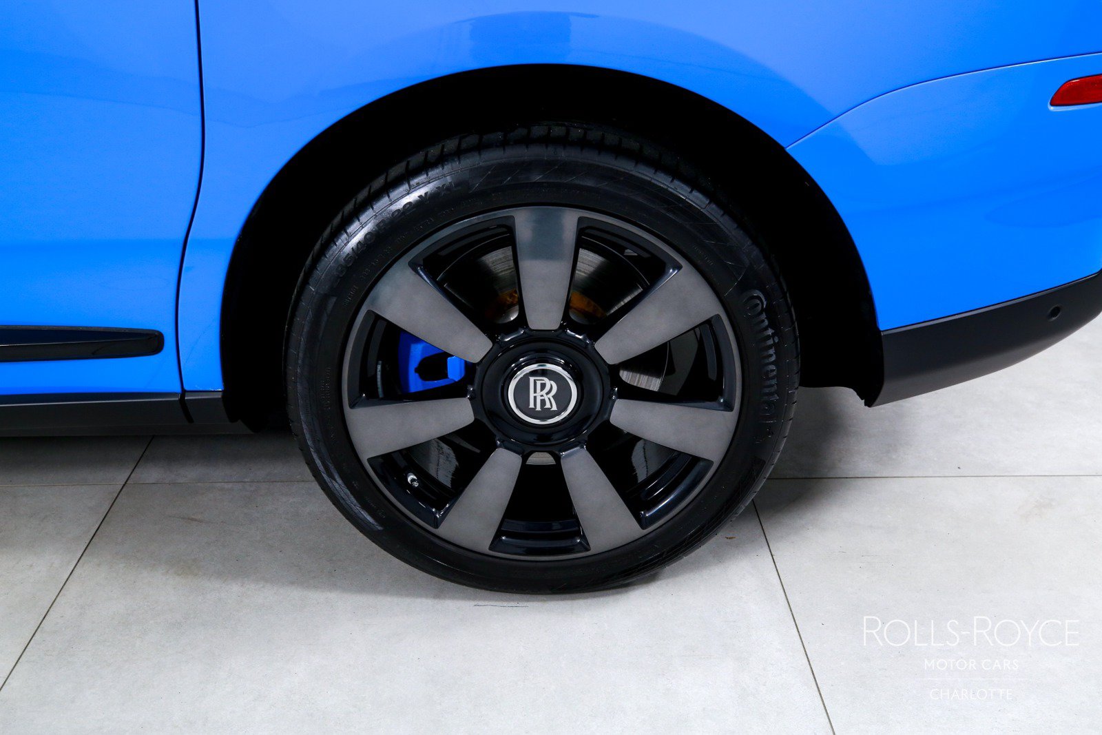 Used 2023 Rolls-Royce Cullinan AWD/4WD image 39