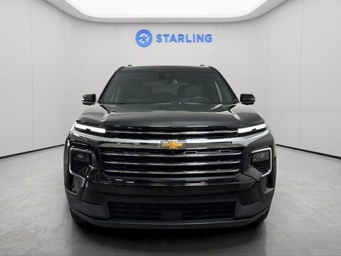 Used 2025 Chevrolet Traverse LT w/ Driver Confidence Package image 15