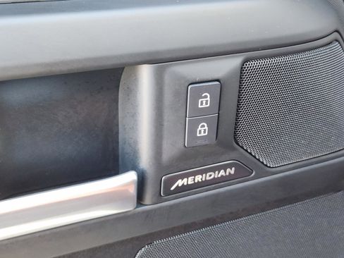 Used 2025 Land Rover Defender 110 S AWD/4WD image 19